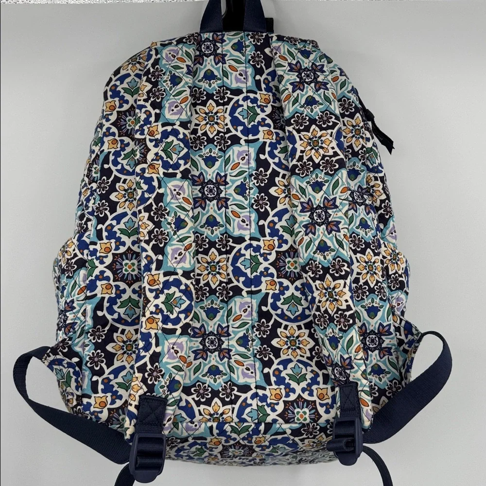 Vera Bradley Essential Backpack Lisbon Medallion Cool